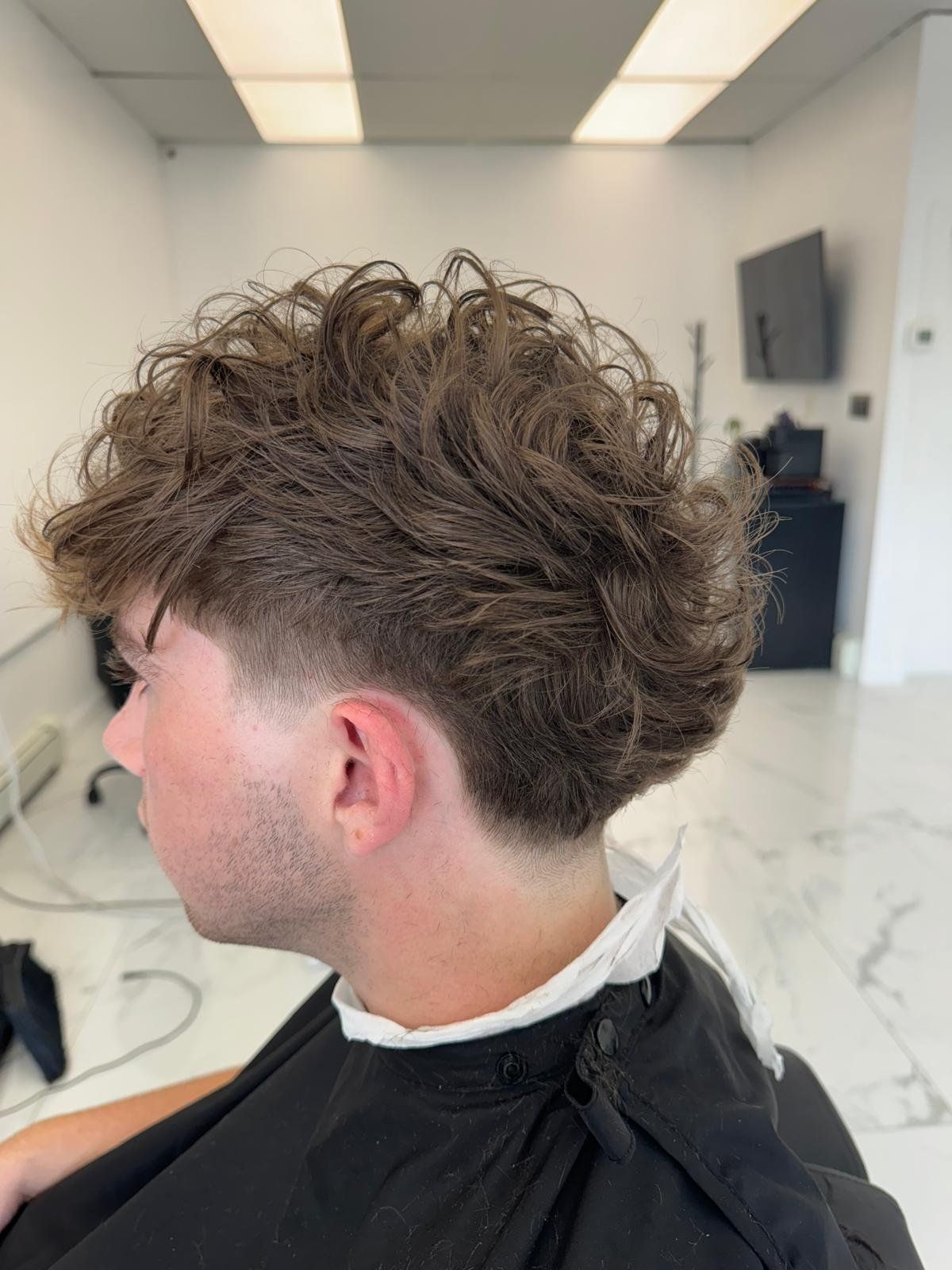 Curls & Waves, Textured Crops, Tapers by Daryll at THE WILLMAN